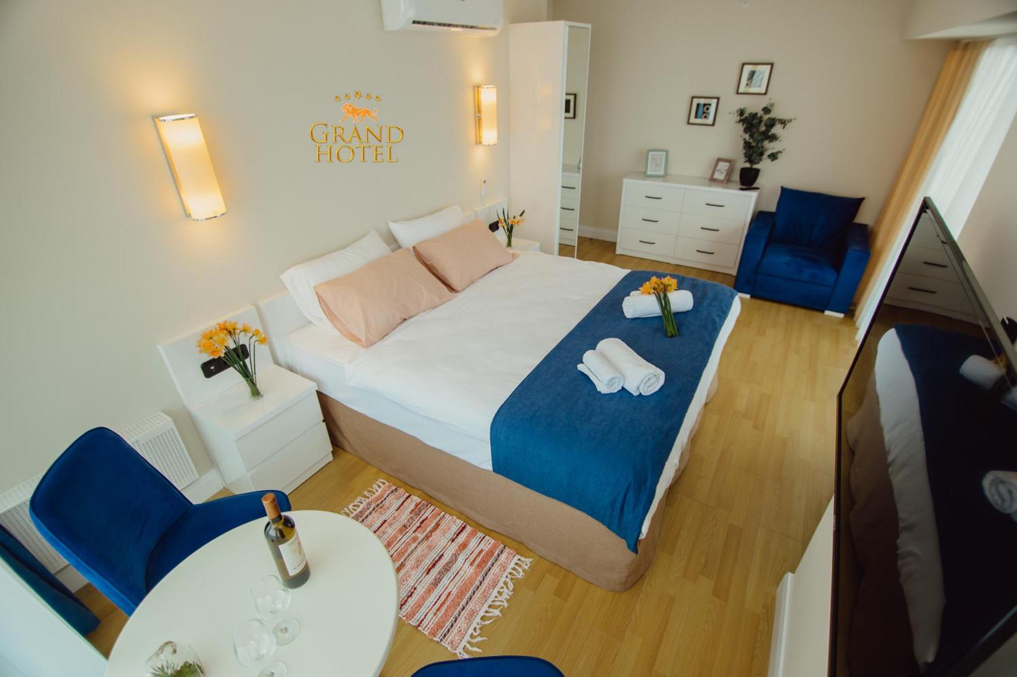 Grand Hotel ☆ Orbi City Batoumi Extérieur photo